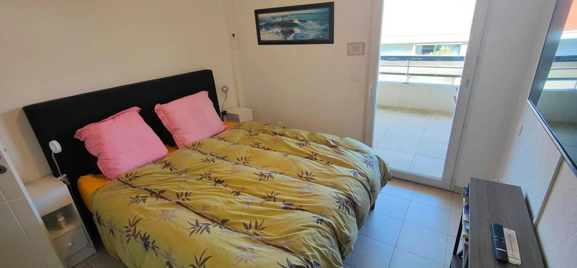 Flat In Frejus With Balcony Air Co And Parking Apartment France