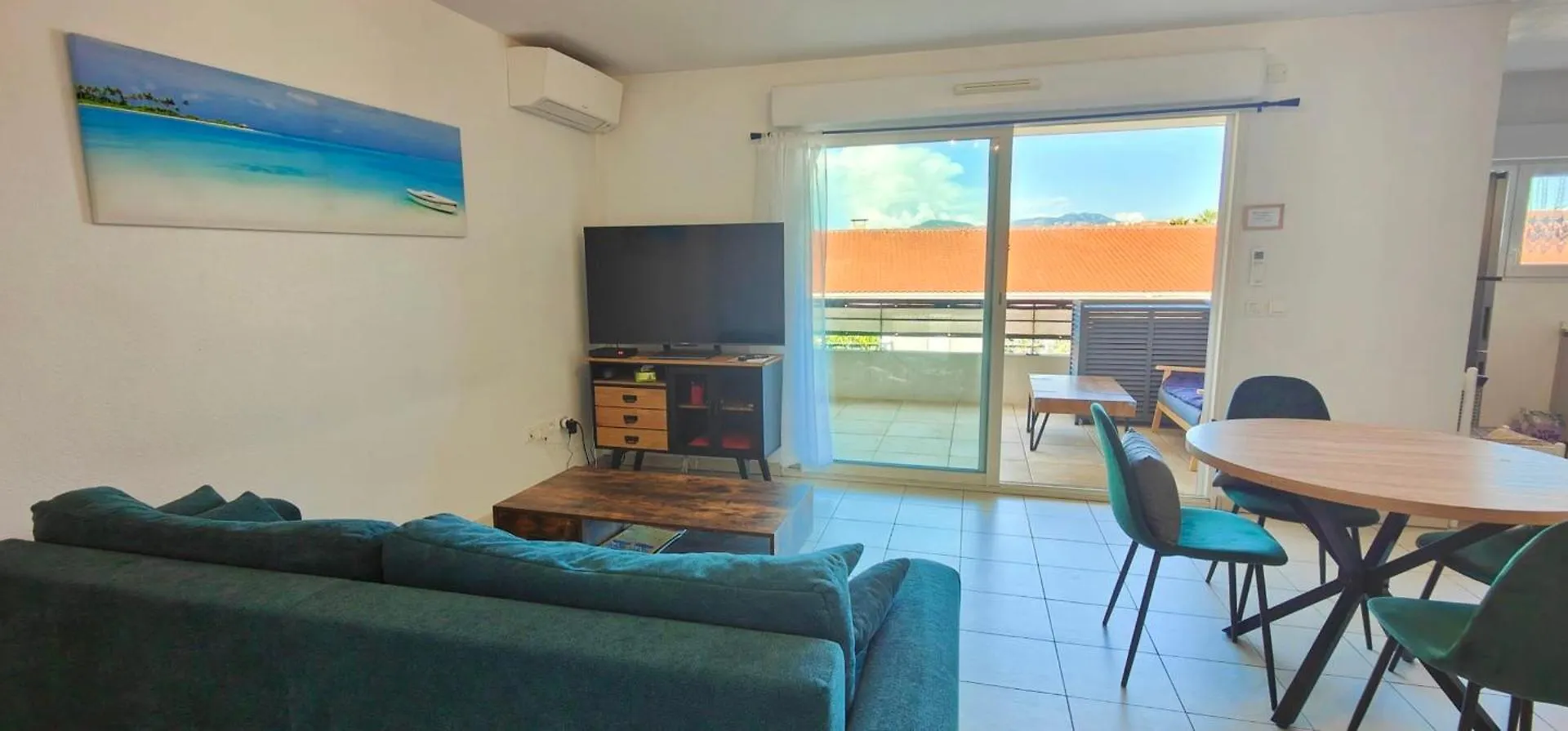 Flat In Frejus With Balcony Air Co And Parking Apartment