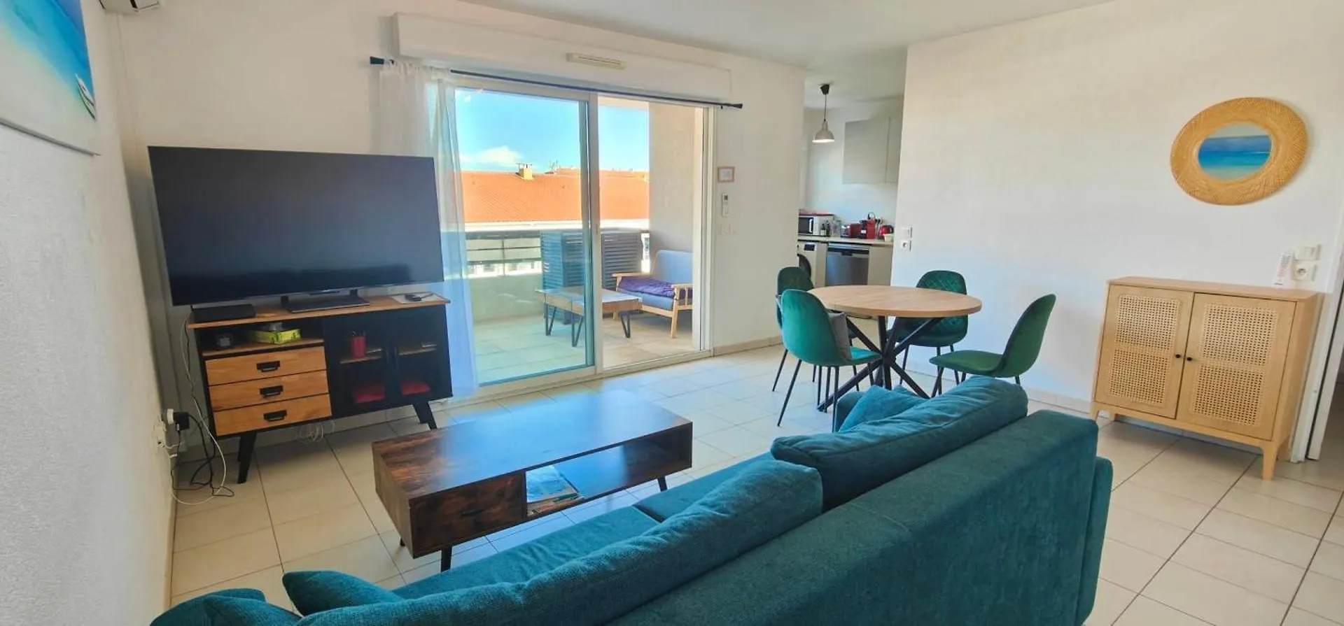 Flat In Frejus With Balcony Air Co And Parking Apartment